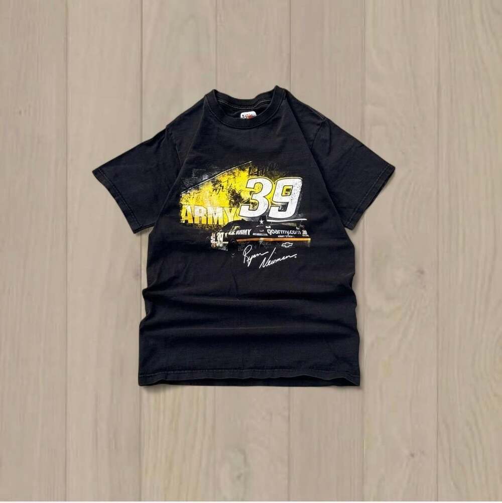 Vintage Ryan Newman 2000s #39 Stewart Haas Racing US Army NASCAR Graphic T-Shirt